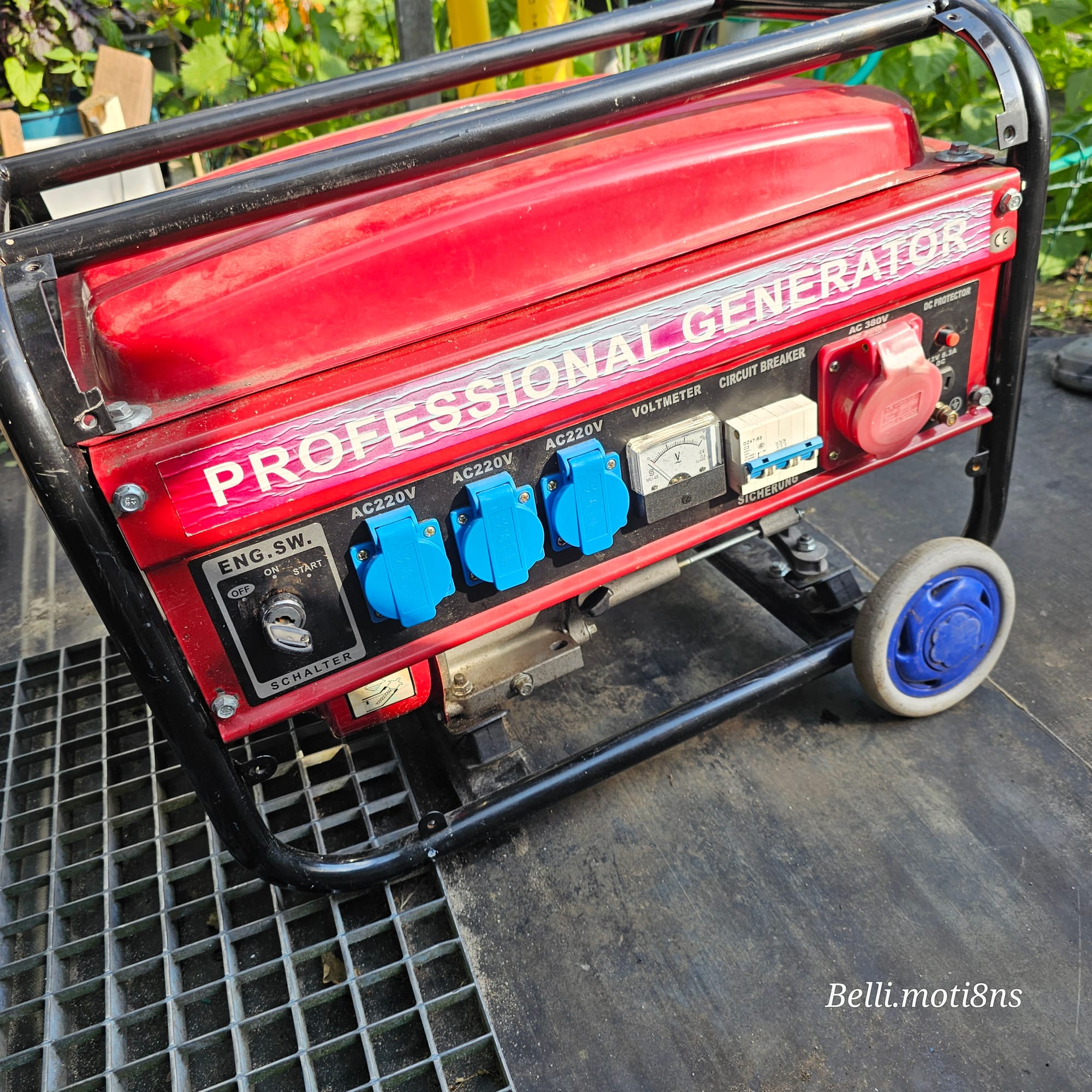 Professional Generator — hoofdfoto